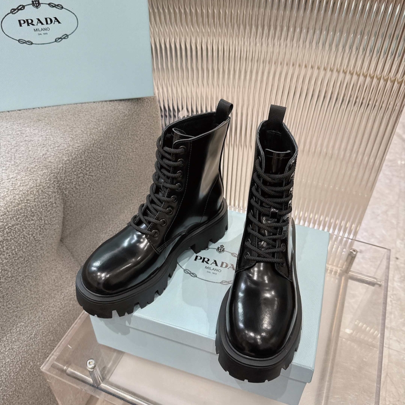 Pra*a boots